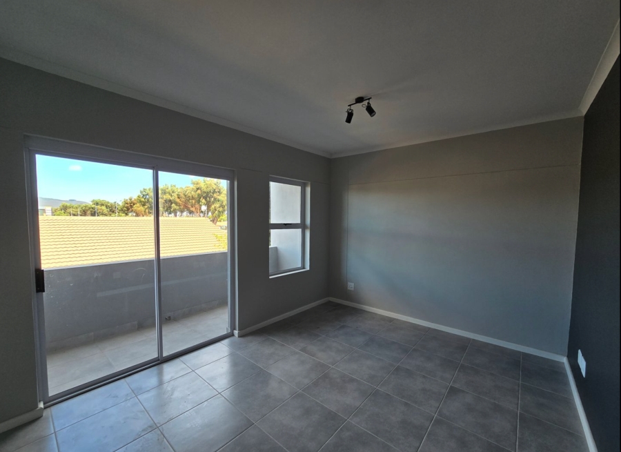 1 Bedroom Property for Sale in Table View Western Cape